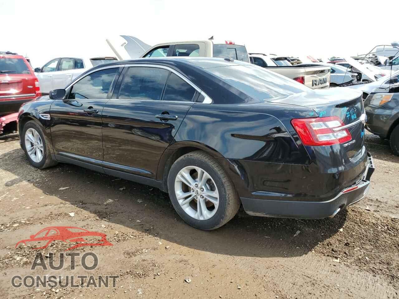 FORD TAURUS 2019 - 1FAHP2H81KG100418