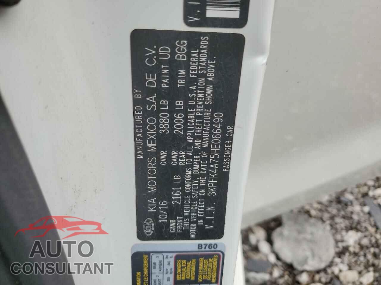 KIA FORTE 2017 - 3KPFK4A75HE066490