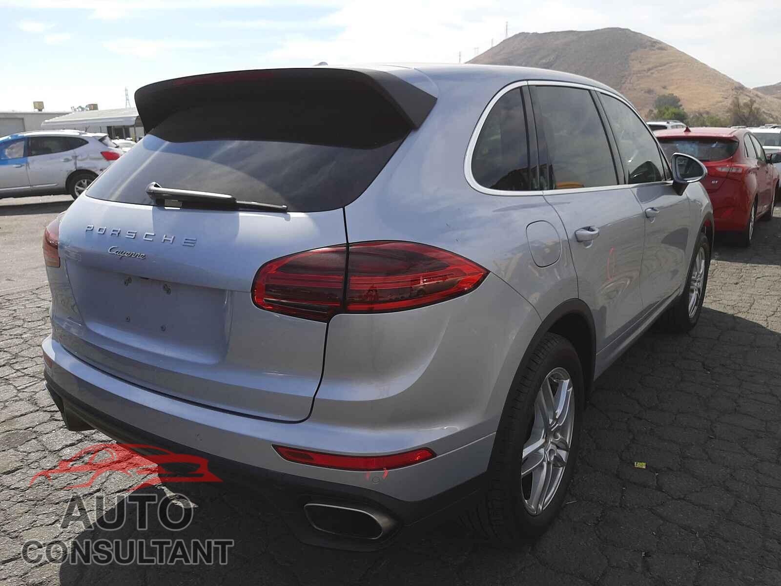 PORSCHE CAYENNE 2016 - WP1AA2A2XGLA04741