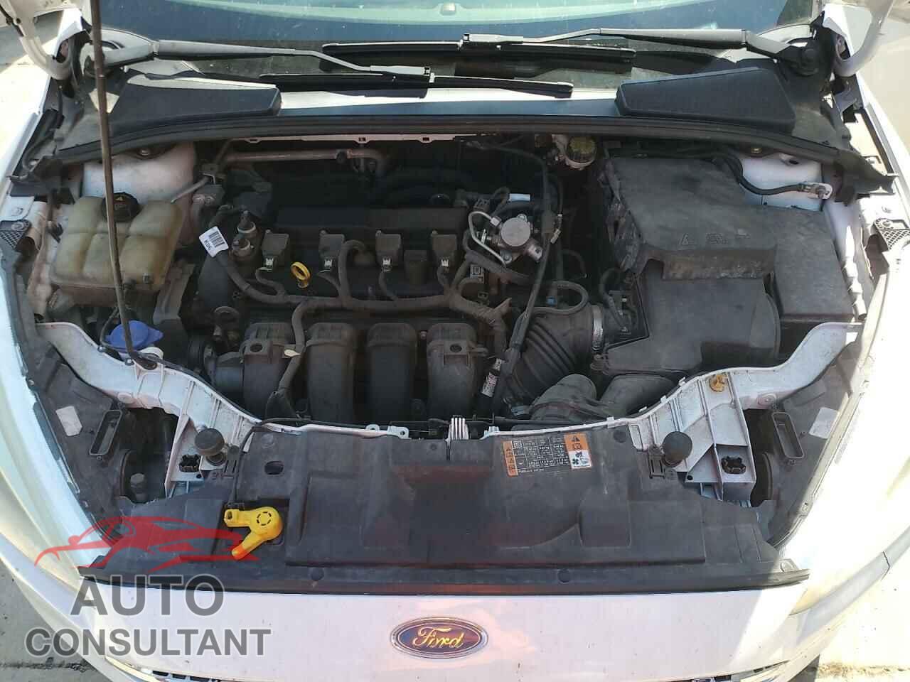 FORD FOCUS 2015 - 1FADP3E2XFL313465