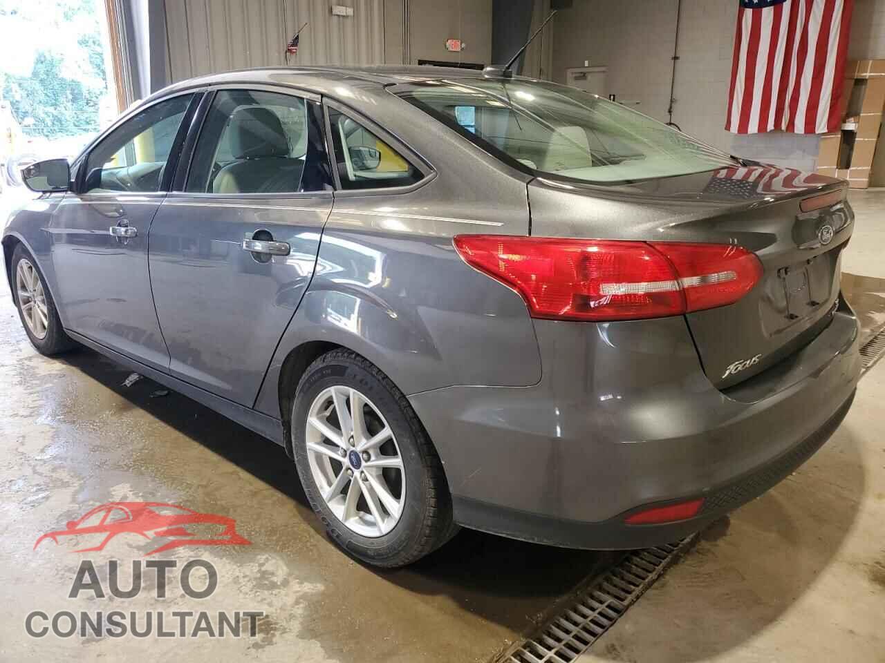 FORD FOCUS 2015 - 1FADP3F26FL330486