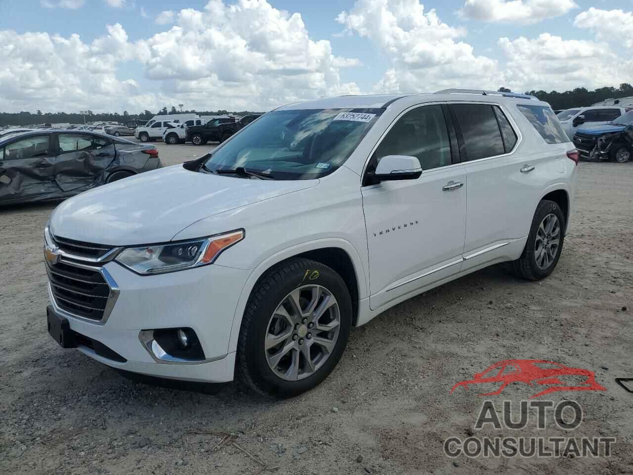 CHEVROLET TRAVERSE 2018 - 1GNERKKW2JJ240419