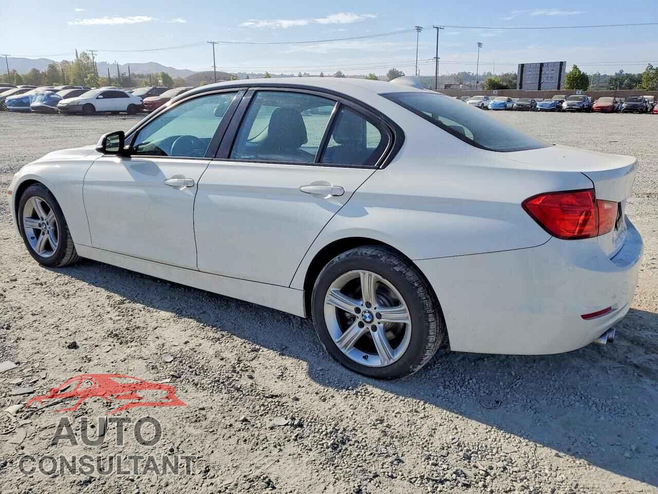 BMW 3 SERIES 2015 - WBA3C1C58FP851350