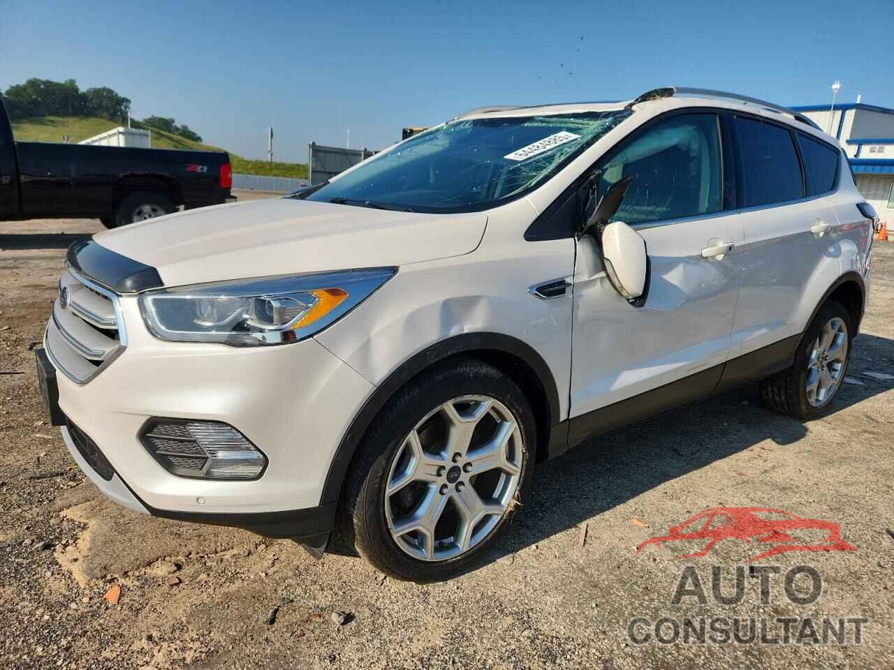 FORD ESCAPE 2018 - 1FMCU9J91JUA12943
