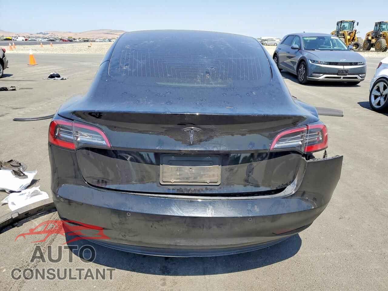 TESLA MODEL 3 2019 - 5YJ3E1EA9KF317057