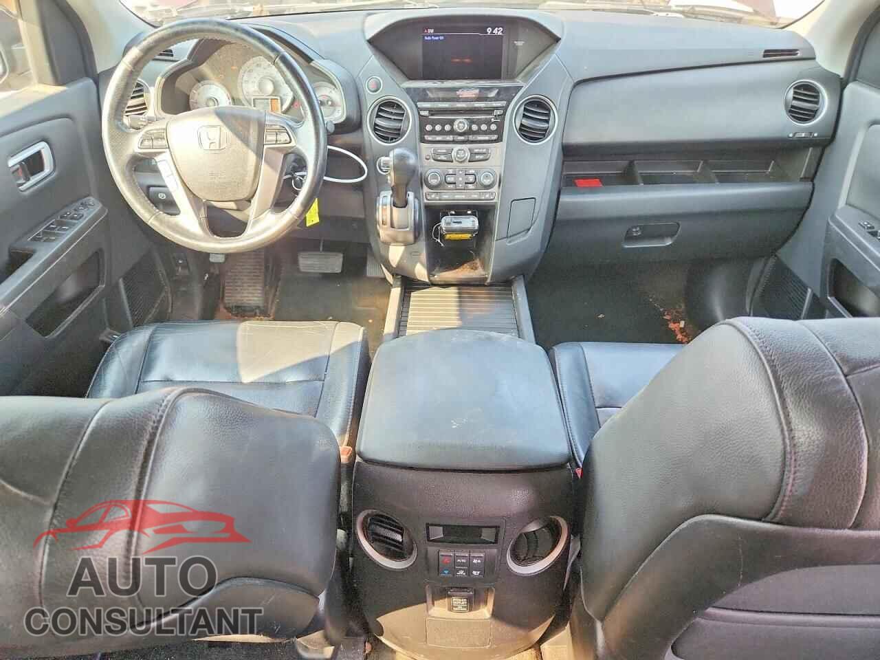HONDA PILOT 2013 - 5FNYF4H52DB059390