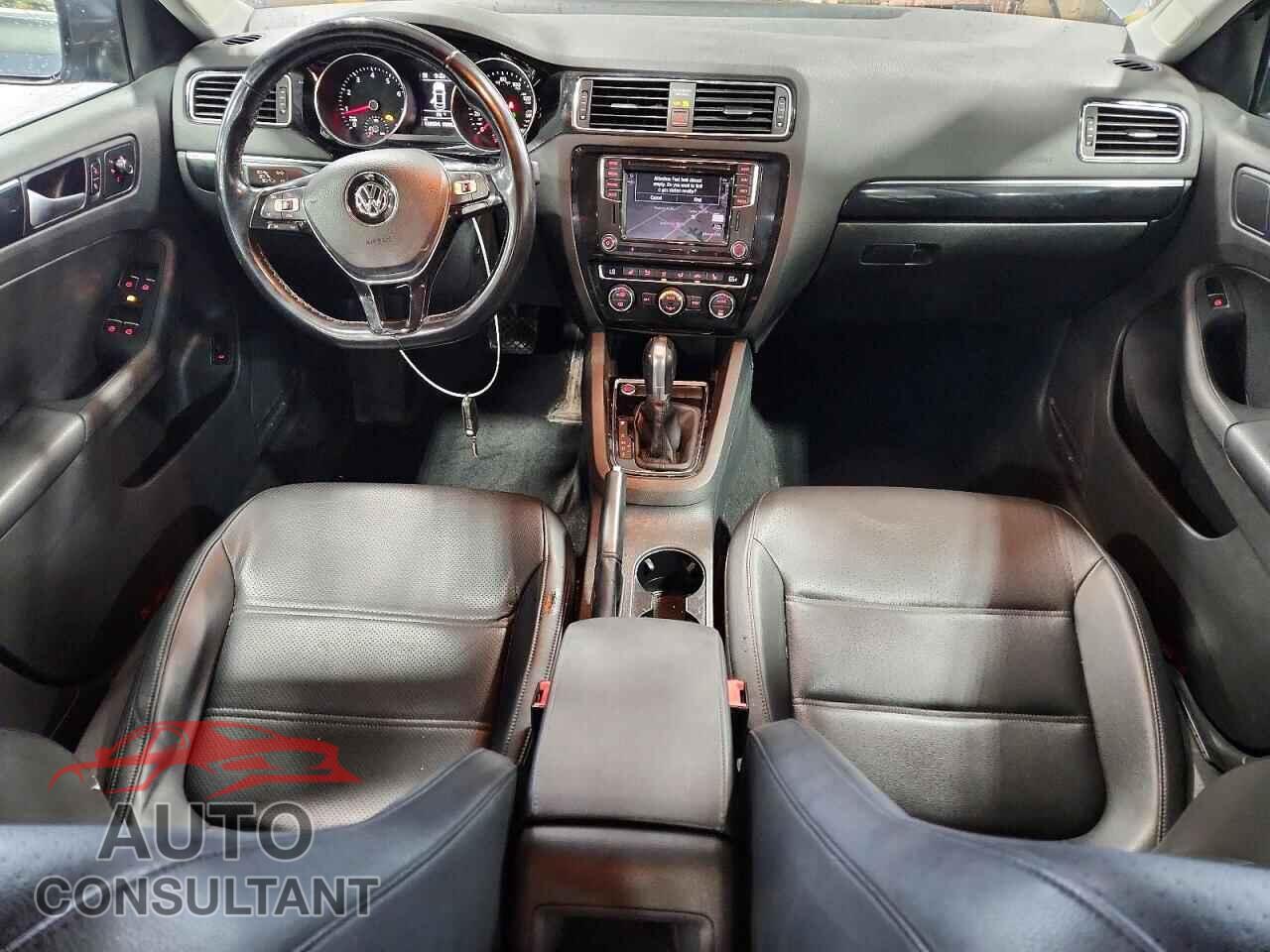 VOLKSWAGEN JETTA 2017 - 3VWL17AJ1HM399548