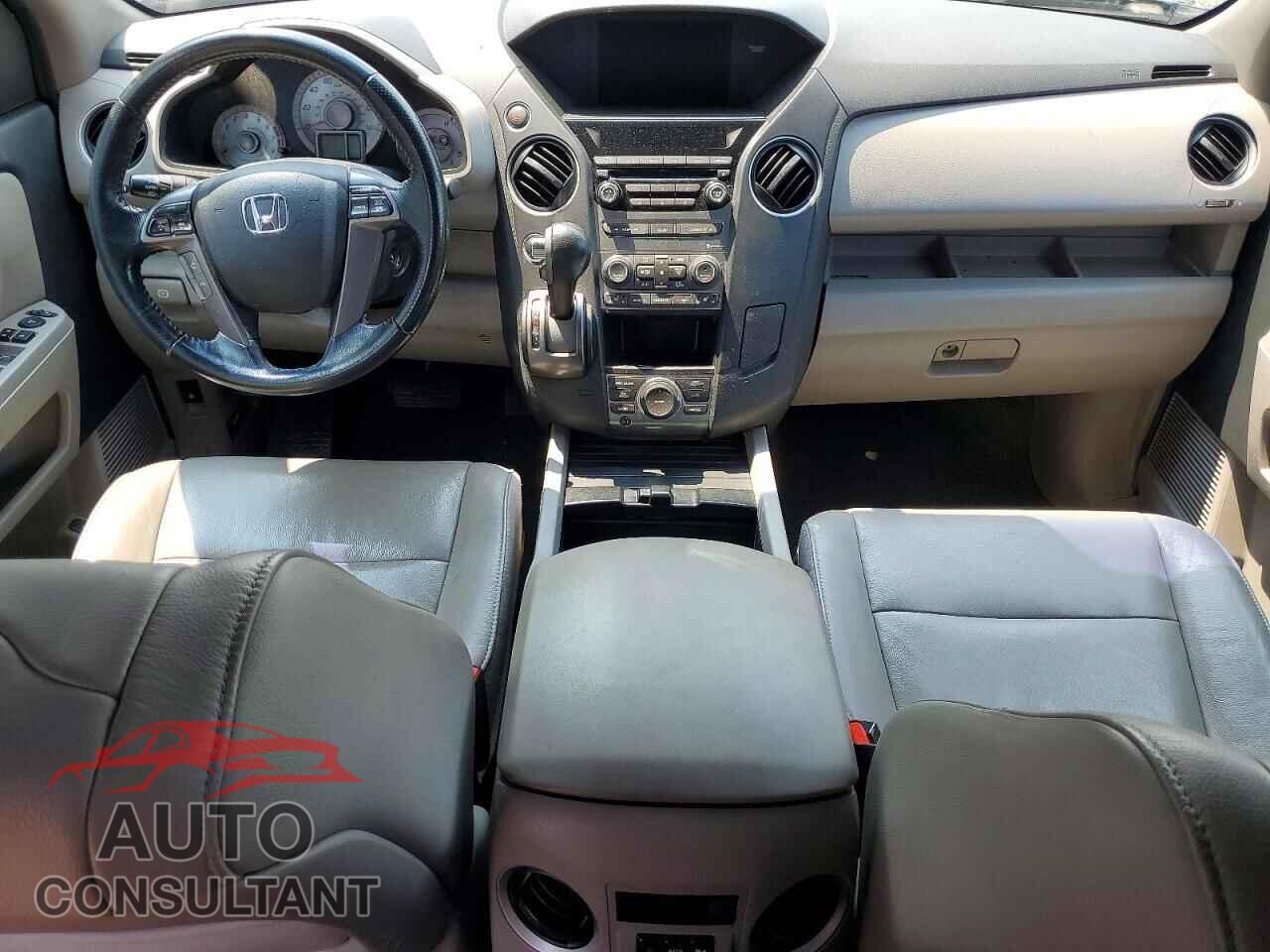 HONDA PILOT 2015 - 5FNYF4H70FB072191