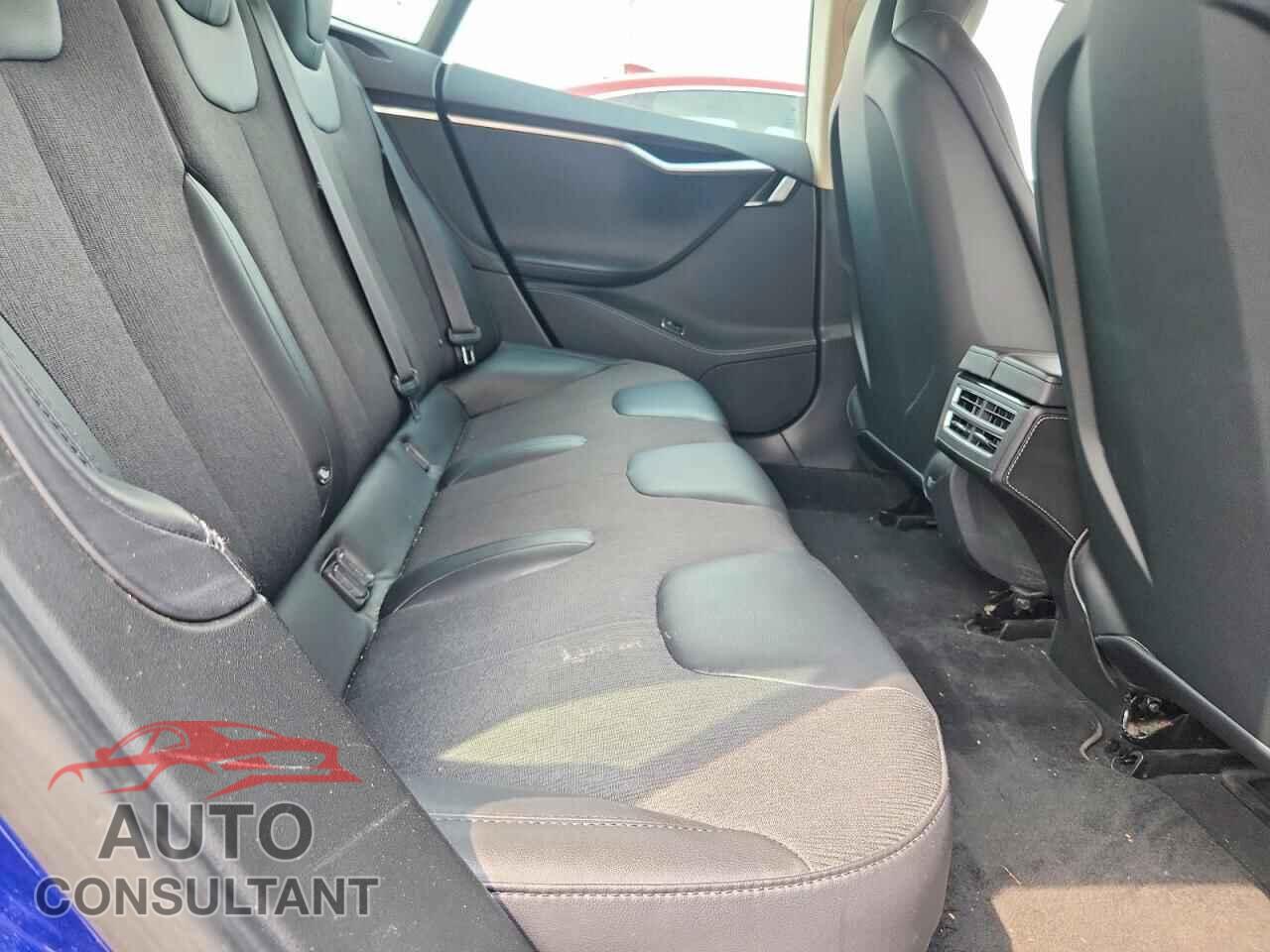 TESLA MODEL S 2015 - 5YJSA1E25FF116147