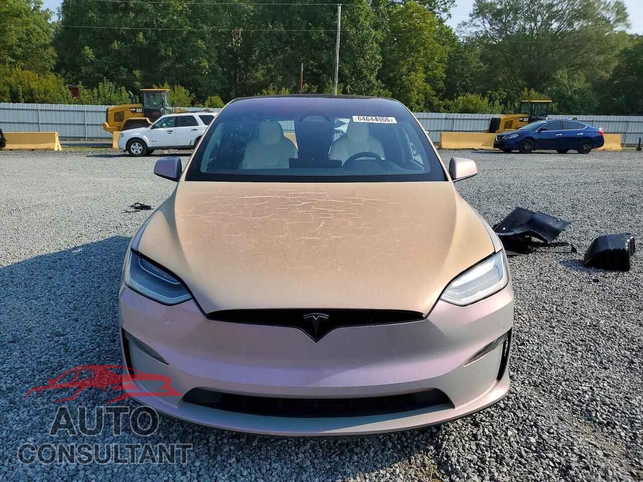TESLA MODEL X 2023 - 7SAXCBE64PF395426