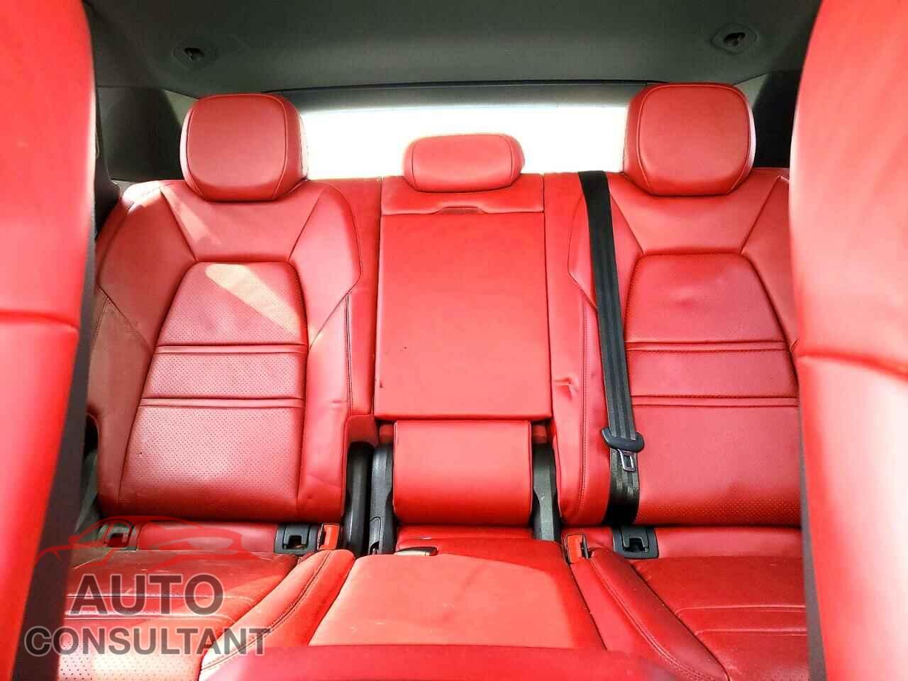 PORSCHE CAYENNE 2020 - WP1AA2AY4LDA04386