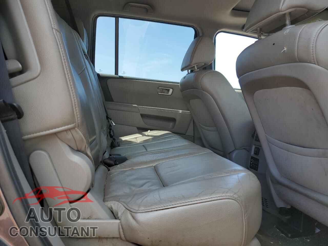 HONDA PILOT 2013 - 5FNYF4H67DB043601