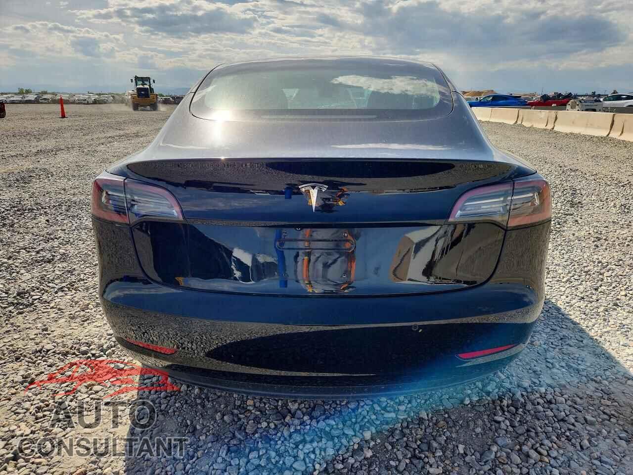 TESLA MODEL 3 2018 - 5YJ3E1EA3JF042428