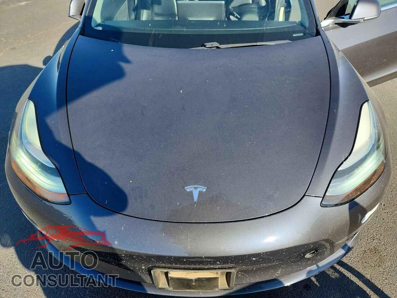 TESLA MODEL 3 2018 - 5YJ3E1EB2JF089927