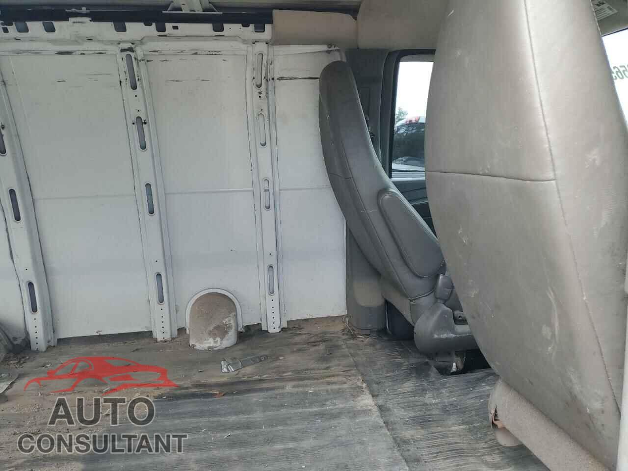 CHEVROLET EXPRESS 2013 - 1GCSGAFX8D1119655