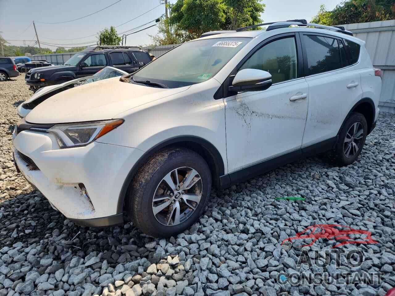 TOYOTA RAV4 2016 - JTMRFREVXGJ102358