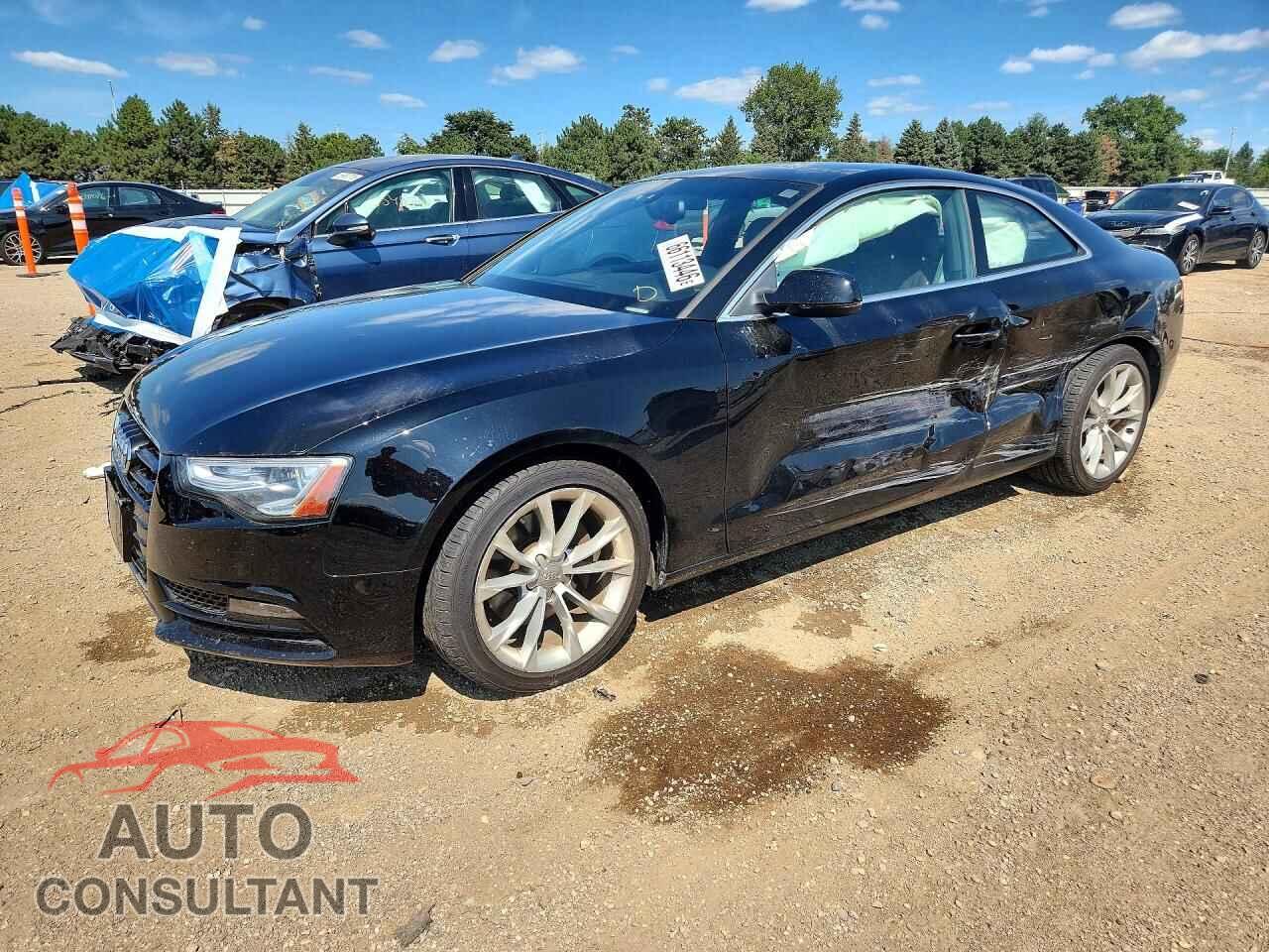 AUDI A5 2013 - WAUVFAFR2DA009585