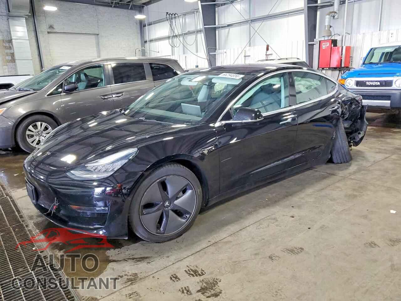 TESLA MODEL 3 2019 - 5YJ3E1EB0KF199070