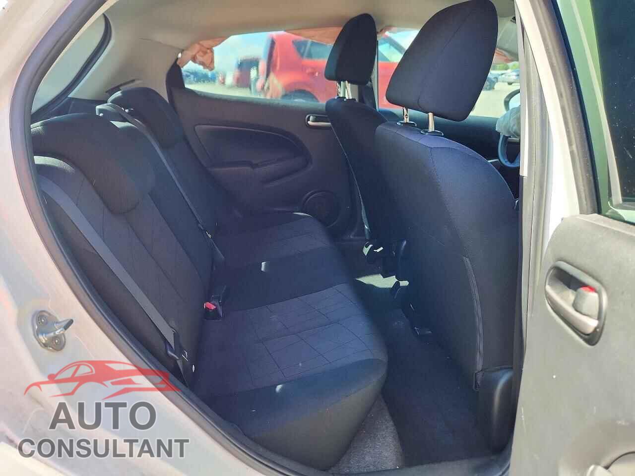 MAZDA 2 2013 - JM1DE1KY2D0156056