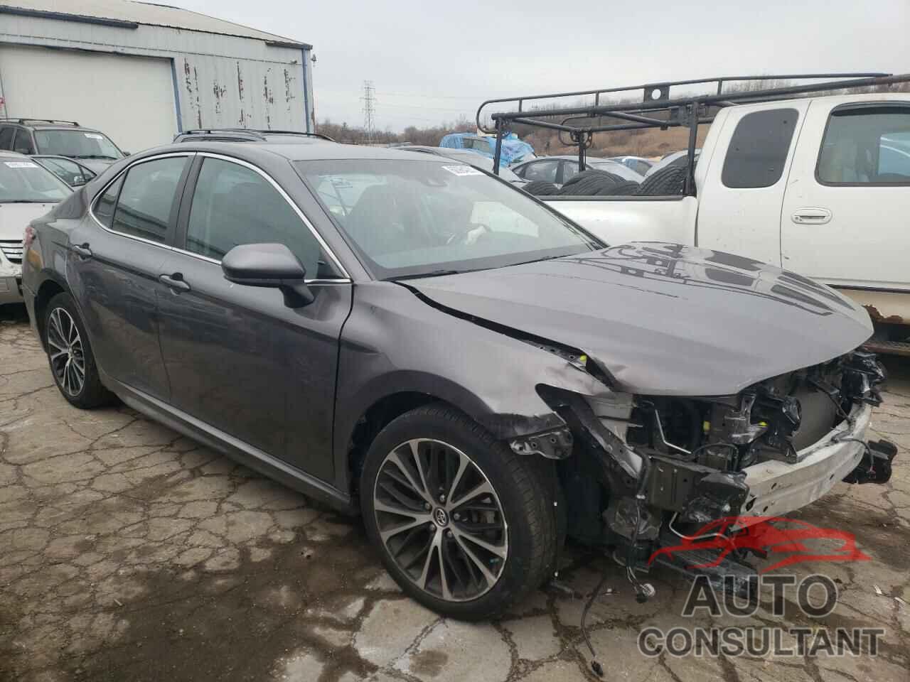 TOYOTA CAMRY 2018 - 4T1B11HK3JU532690