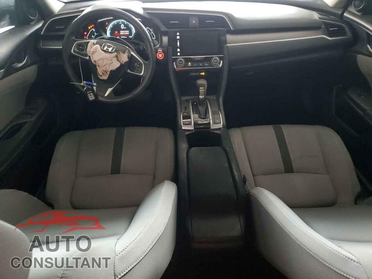 HONDA CIVIC 2017 - 19XFC2F70HE063247