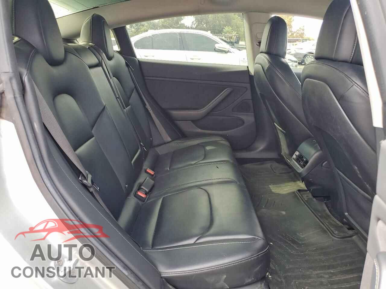 TESLA MODEL 3 2018 - 5YJ3E1EA3JF009722