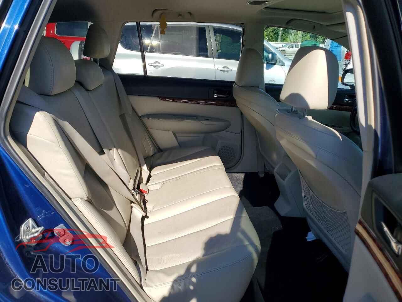 SUBARU OUTBACK 2011 - 4S4BRBLC8B3351879