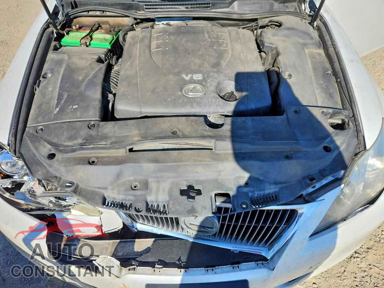 LEXUS IS 2011 - JTHBF5C26B5142133