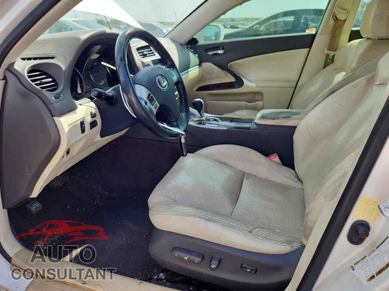 LEXUS IS 2013 - JTHBF5C23D5186951