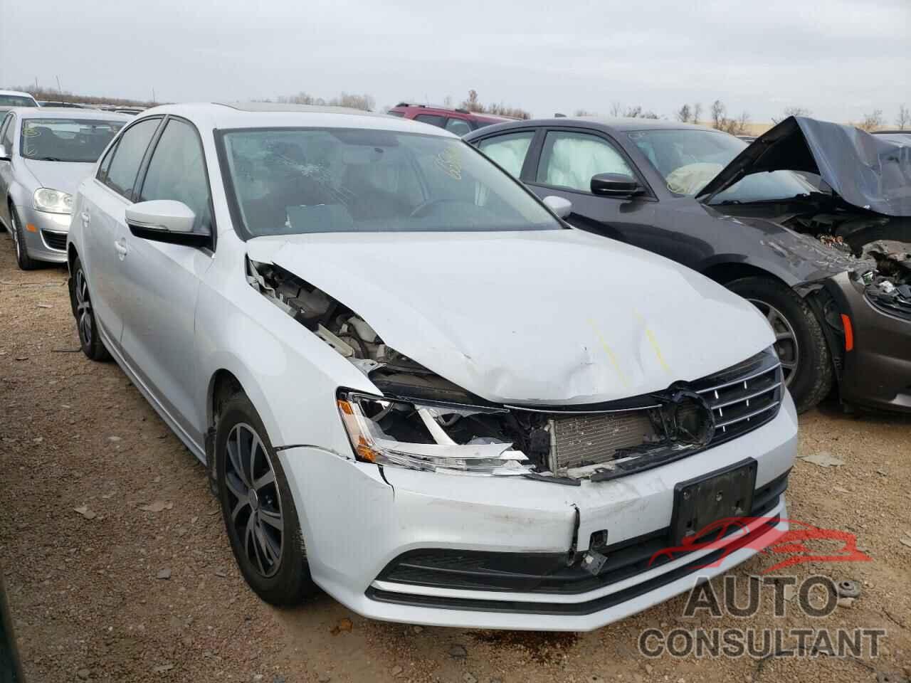 VOLKSWAGEN JETTA 2018 - 3VWDB7AJ8JM219215