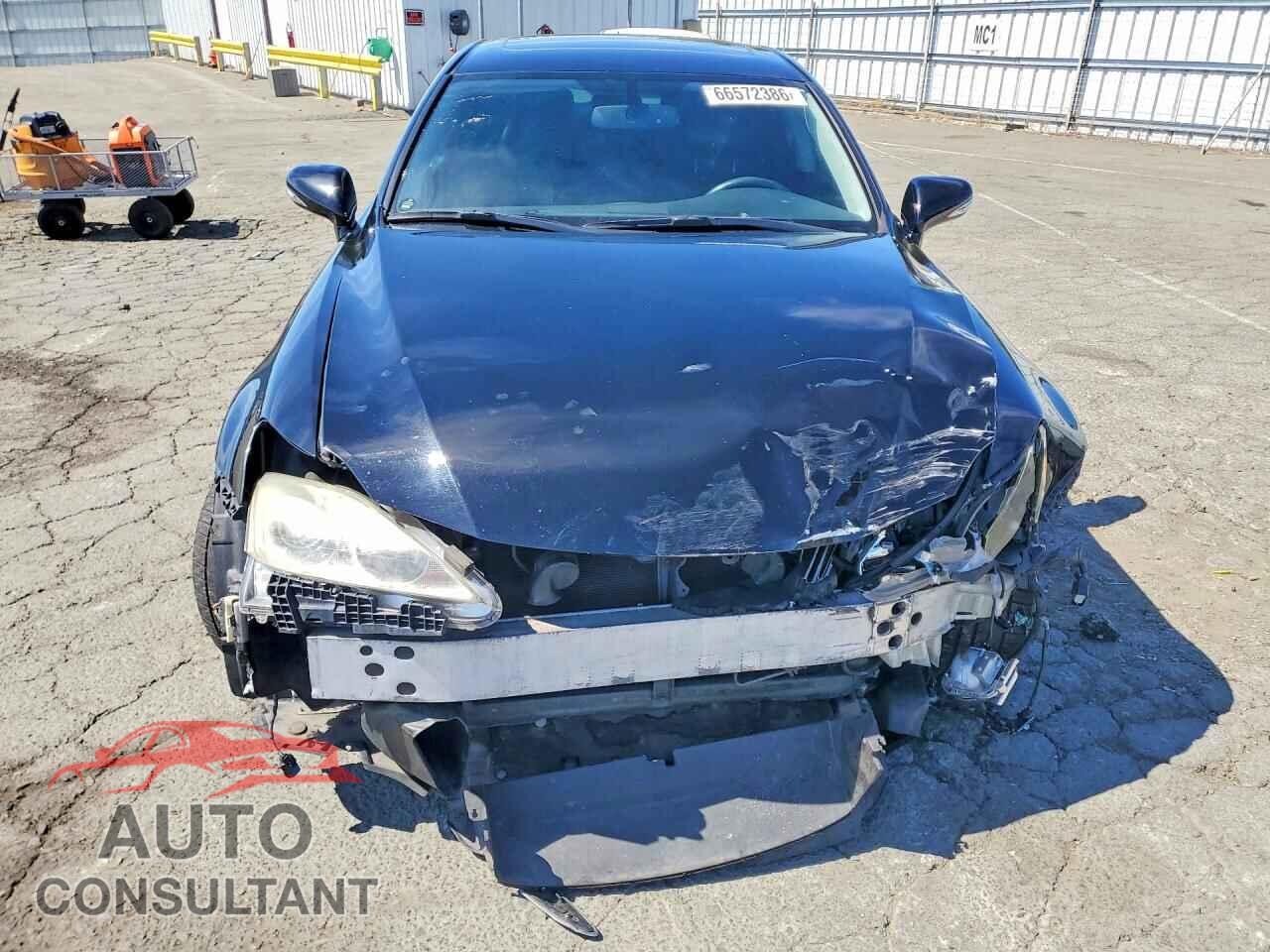LEXUS IS 2013 - JTHBF5C23D5191647