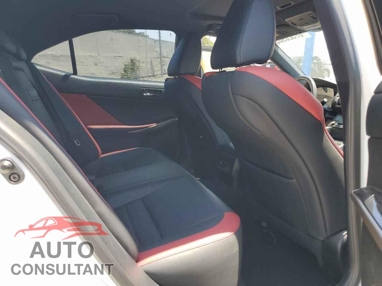 LEXUS IS 2015 - JTHBF1D20F5068561