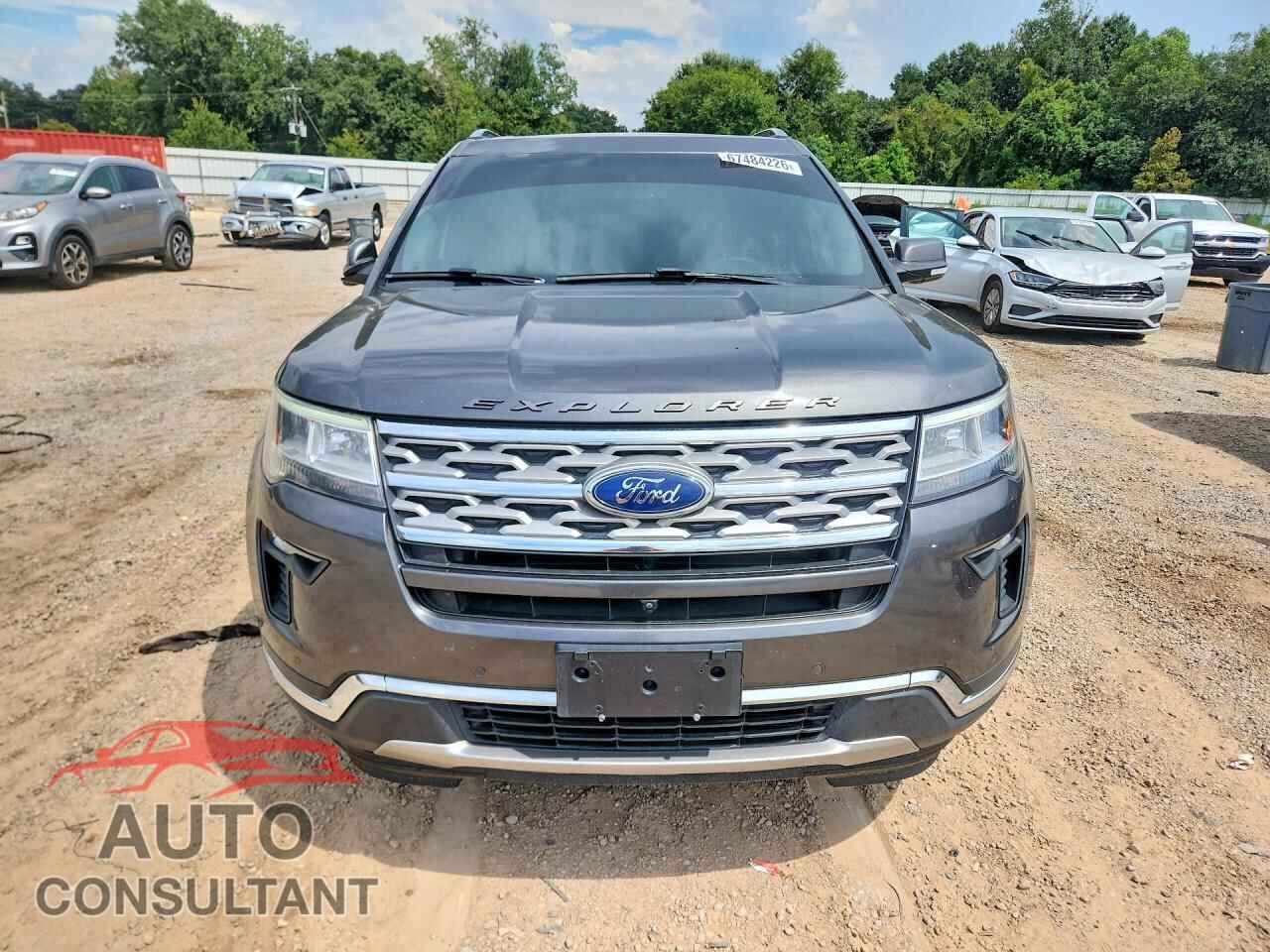 FORD EXPLORER 2018 - 1FM5K7F8XJGB11200