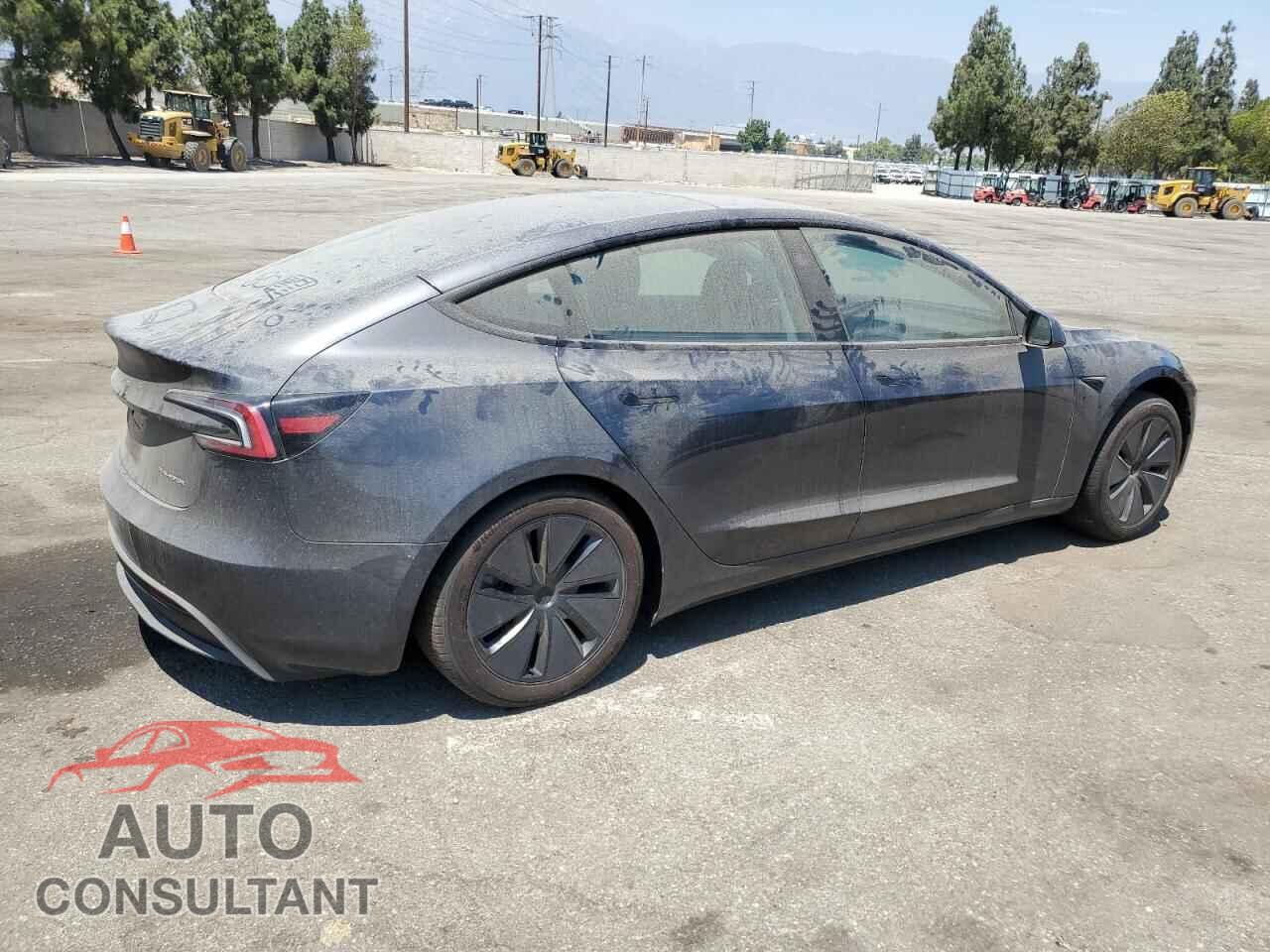 TESLA MODEL 3 2025 - 5YJ3E1EB0SF963144