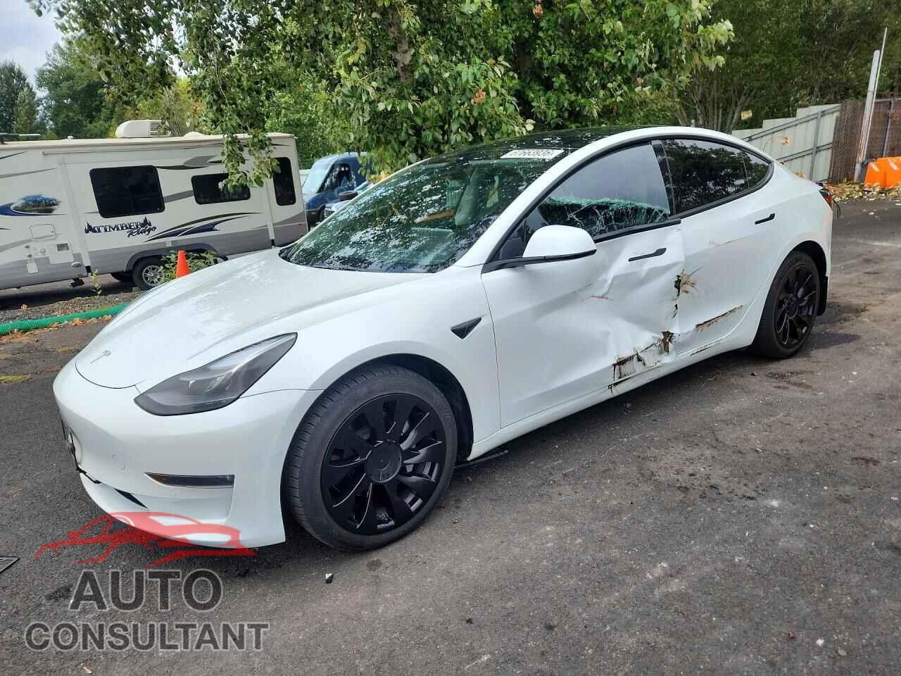 TESLA MODEL 3 2022 - 5YJ3E1EB3NF318735