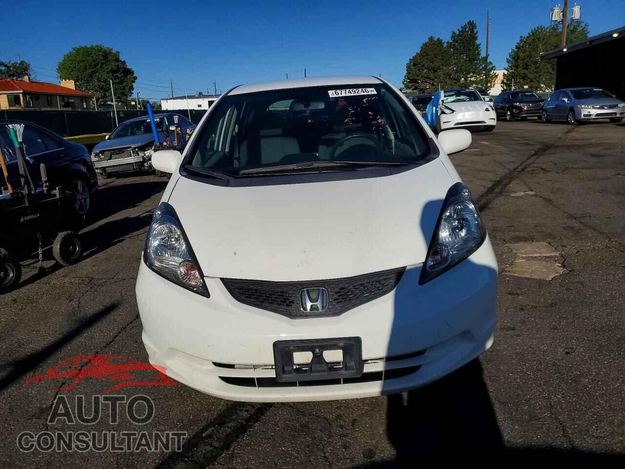 HONDA FIT 2013 - JHMGE8H38DC079837