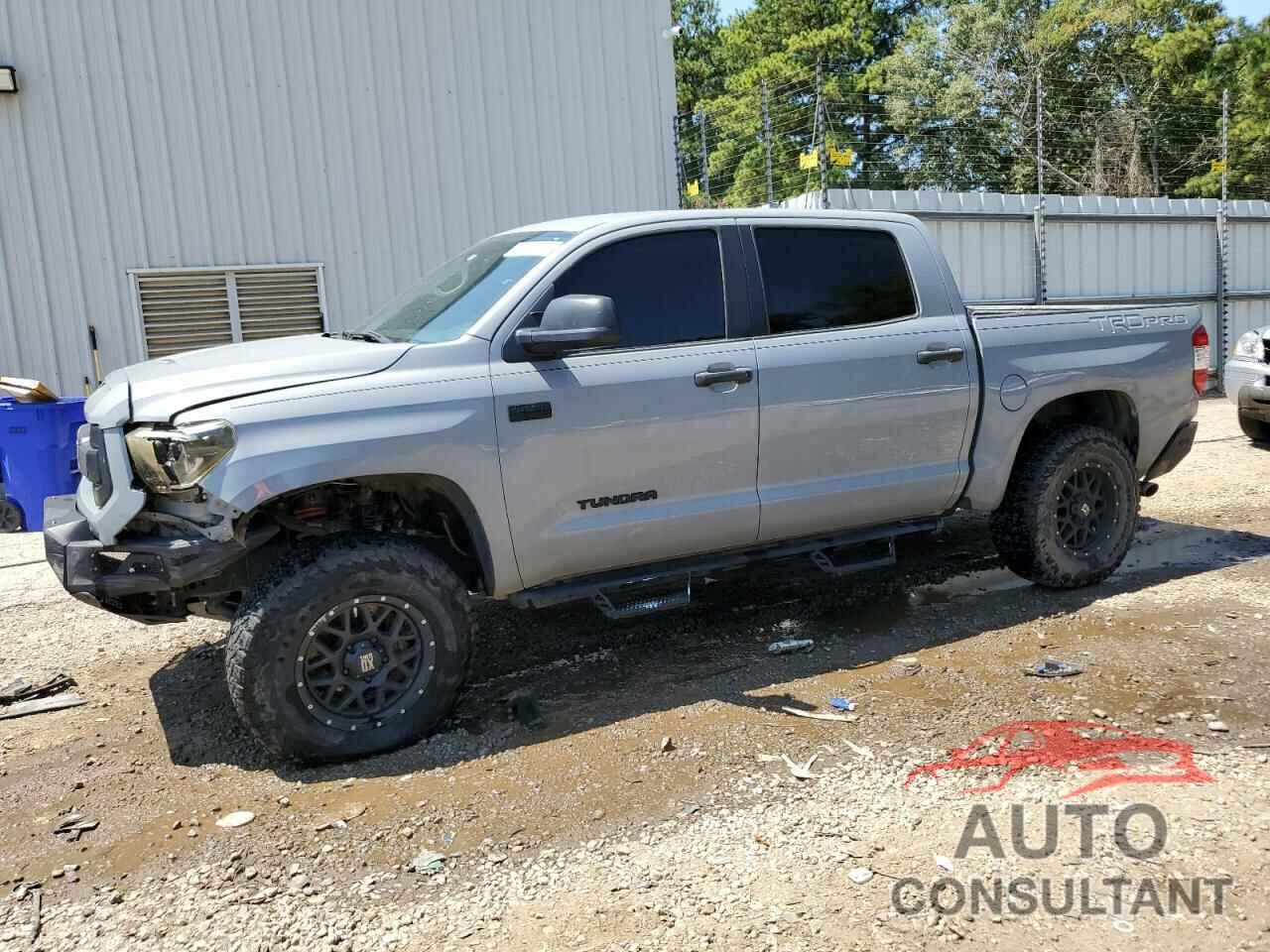 TOYOTA TUNDRA 2017 - 5TFDW5F19HX665818