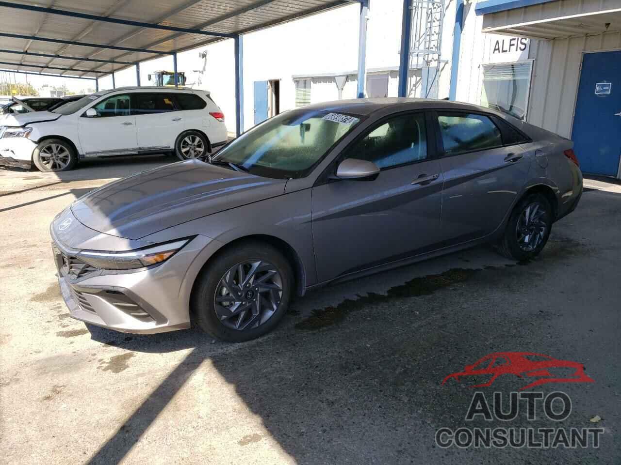 HYUNDAI ELANTRA 2024 - KMHLM4DG9RU672947