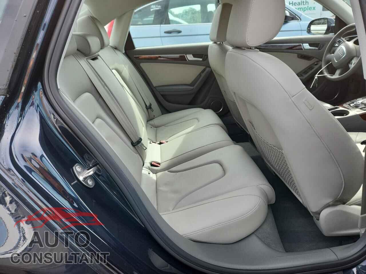 AUDI A4 2012 - WAUFFAFL9CA100027