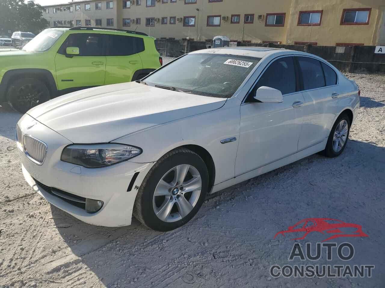 BMW 5 SERIES 2011 - WBAFR1C56BC672690