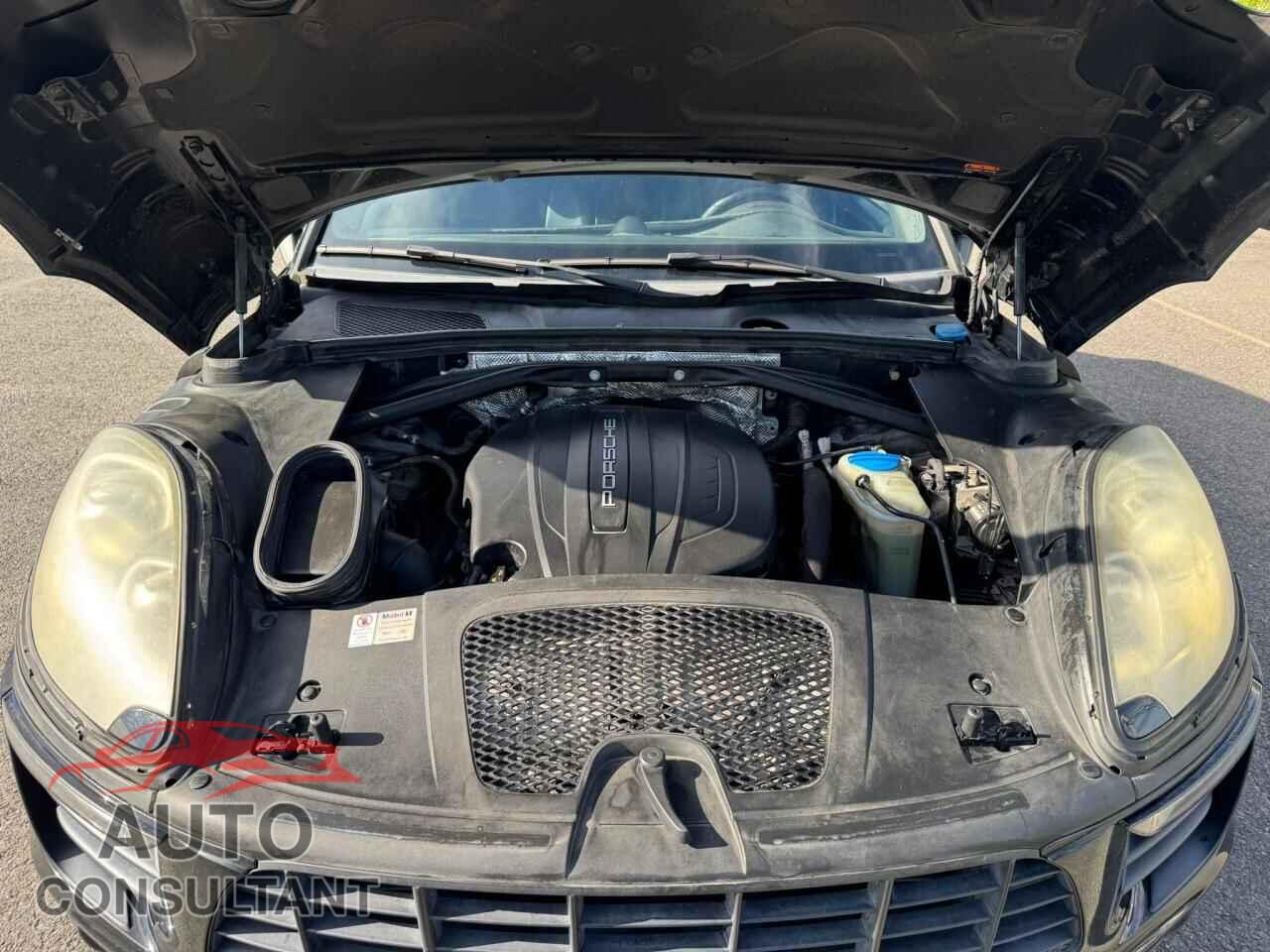 PORSCHE MACAN 2017 - WP1AA2A50HLB01197