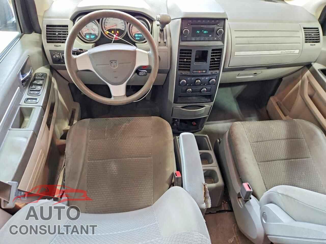 DODGE CARAVAN 2010 - 2D4RN4DE2AR197351