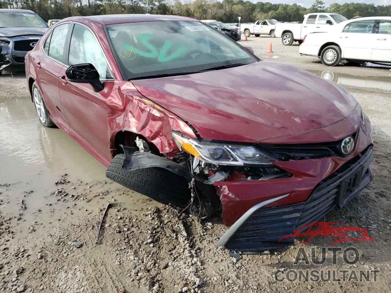 TOYOTA CAMRY 2021 - 4T1C11AK6MU448141