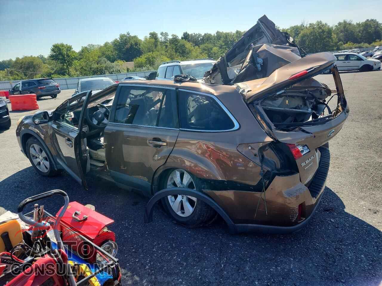 SUBARU OUTBACK 2011 - 4S4BRBKC5B3342719