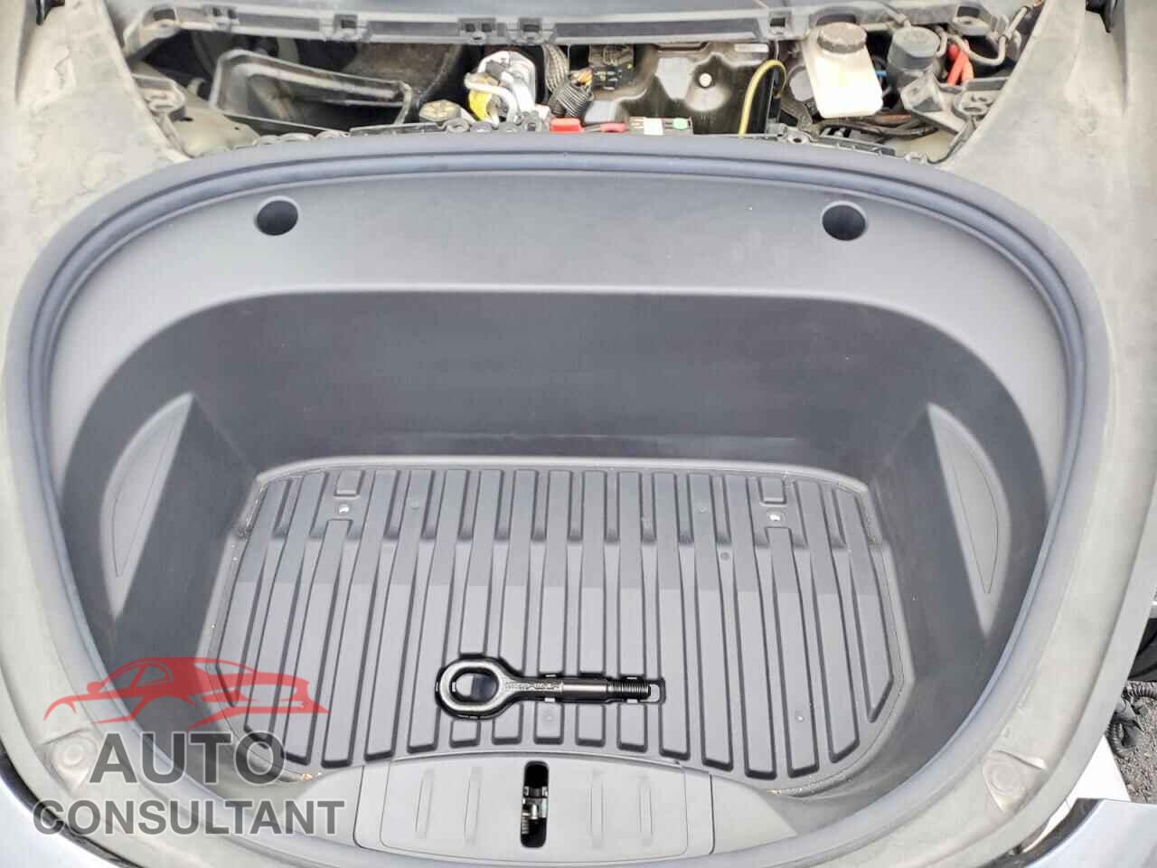 TESLA MODEL 3 2023 - 5YJ3E1EA5PF686604