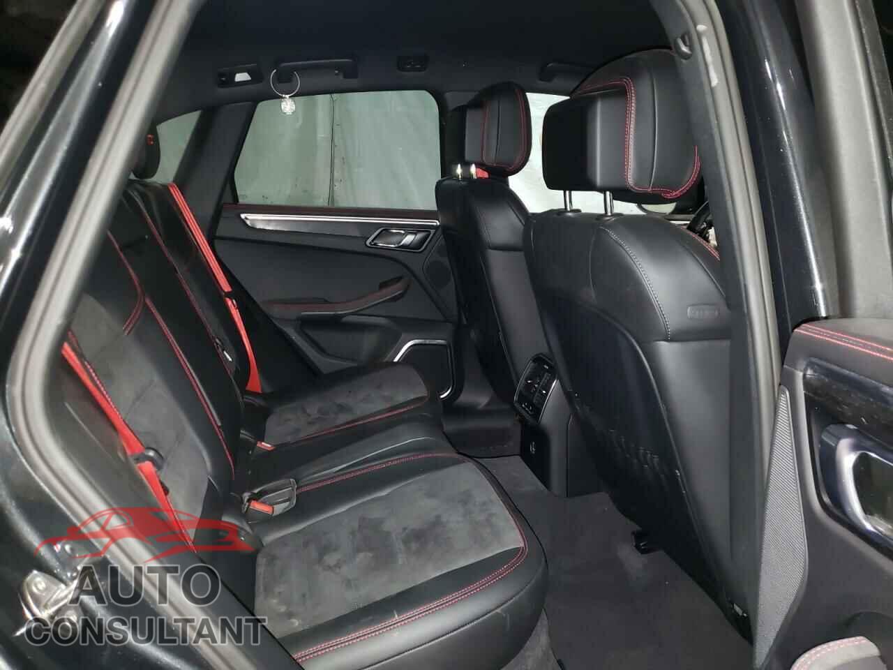 PORSCHE MACAN 2018 - WP1AG2A55JLB60380