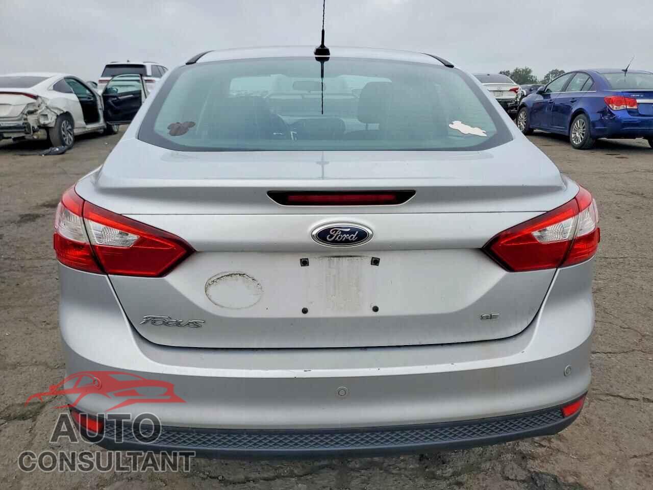 FORD FOCUS 2013 - 1FADP3F24DL218864