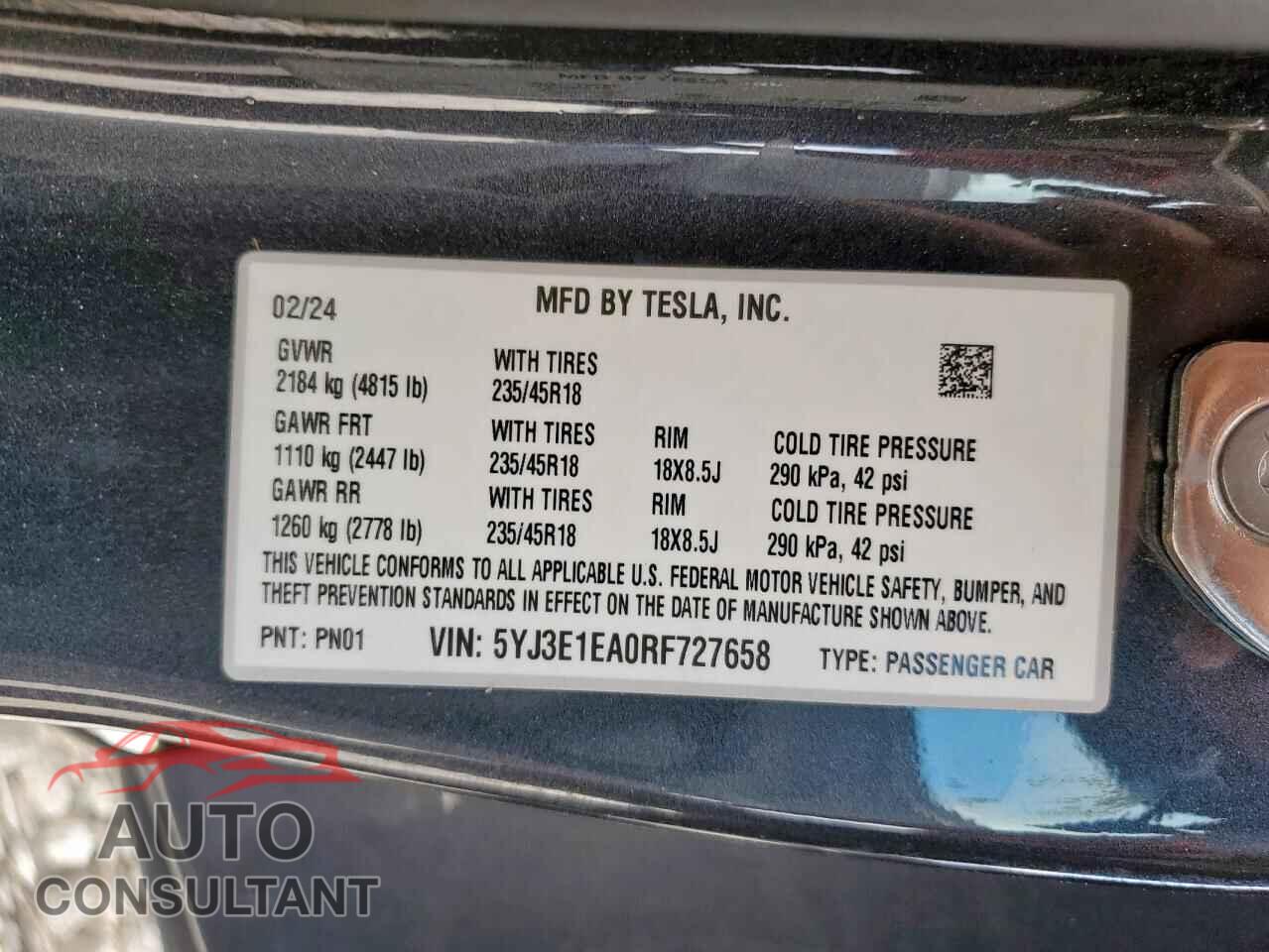 TESLA MODEL 3 2024 - 5YJ3E1EA0RF727658