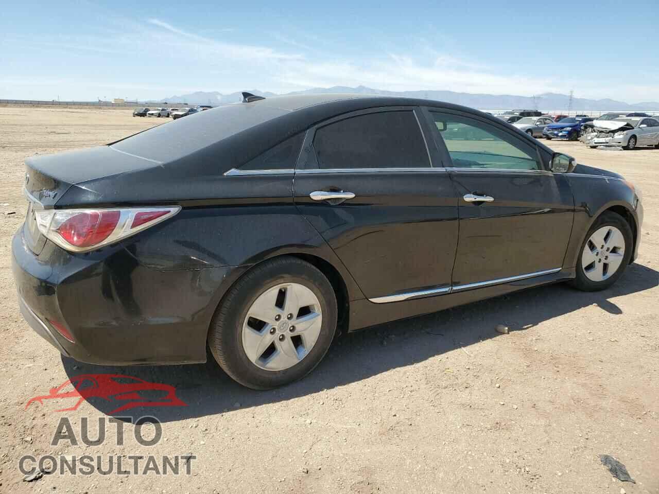 HYUNDAI SONATA 2012 - KMHEC4A41CA034982