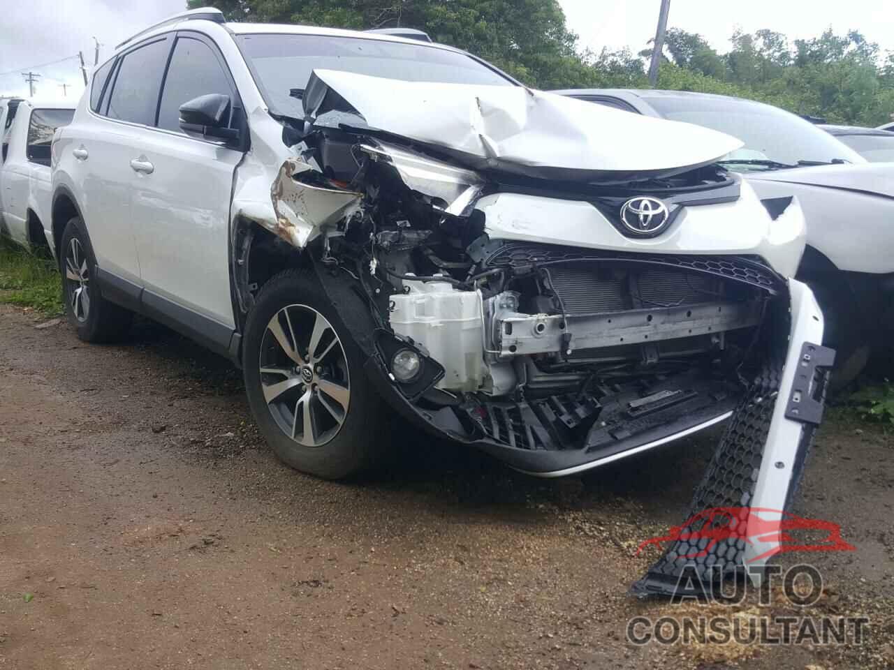 TOYOTA RAV4 2016 - JTMNFREV1GJ086582